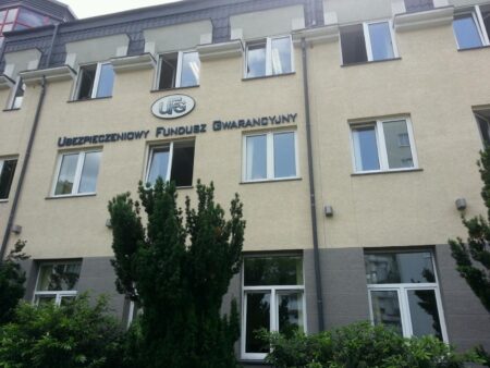 NSA zmienia podejście do kar za brak OC. Czy kierowcy zyskają ochronę przed działaniami UFG? UFG