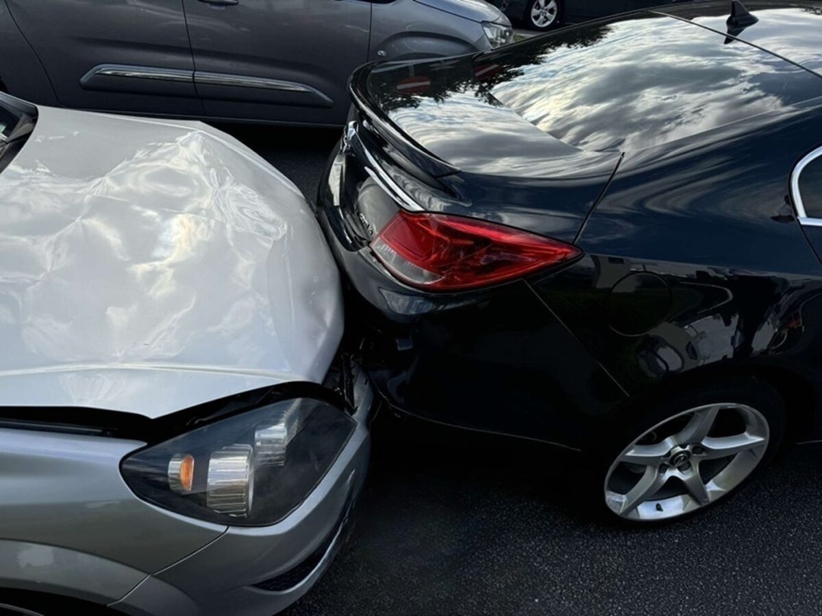 Podwójna kolizja we Wrocławiu! Ukrainiec wymusił pierwszeństwo Ukier Wroclaw koolicja 1