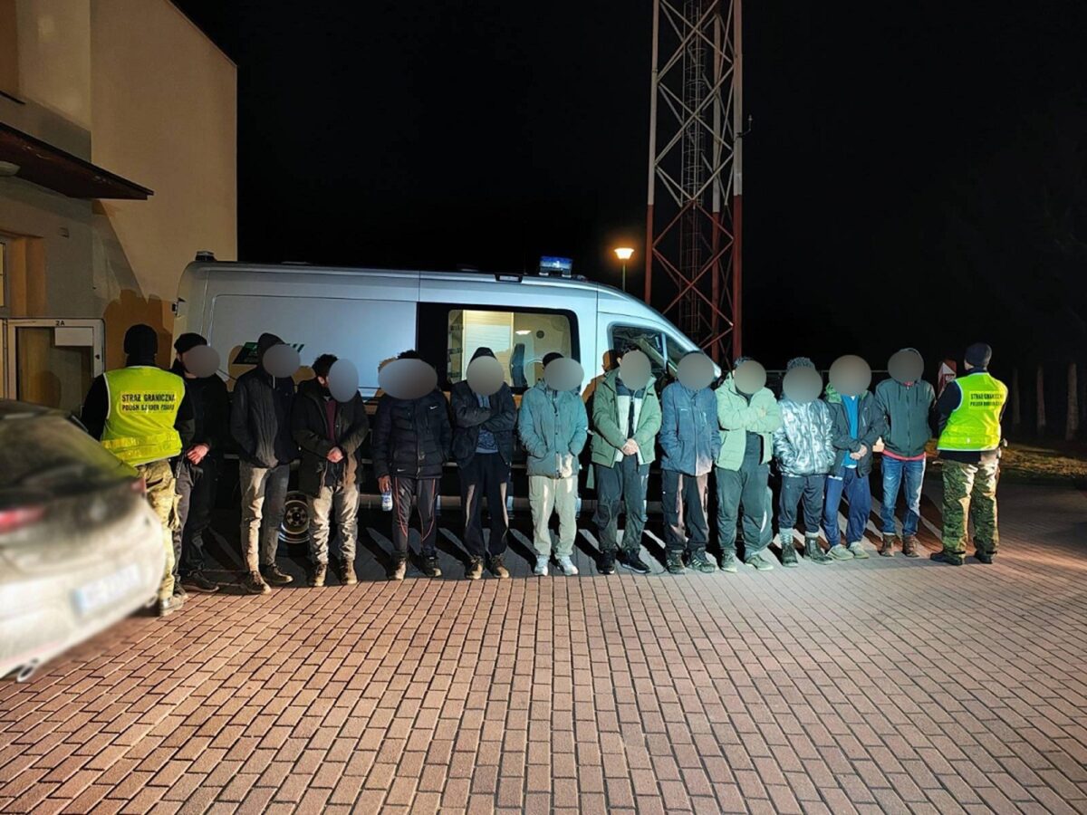 Tajemnicze transfery nocą. Niemcy przywożą imigrantów do Polski przemyt imigrantow