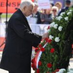 Czarnek ujawnia stan zdrowia Kaczyńskiego. Lider PiS opuści szpital jeszcze w tym tygodniu 2 Kaczynski miesiecznica