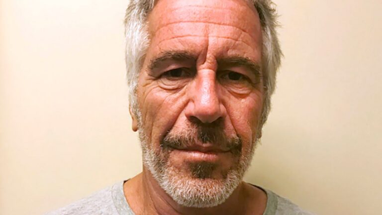 Epstein uważał się za Polaka. Co ujawniono o Fibaku, Krakowie i Janie Pawle II? Jeffrey Epstein
