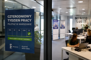 Czterodniowy tydzień pracy w Warszawie. Jak mija rok od startu pilotażu? 2 PracaUrzad